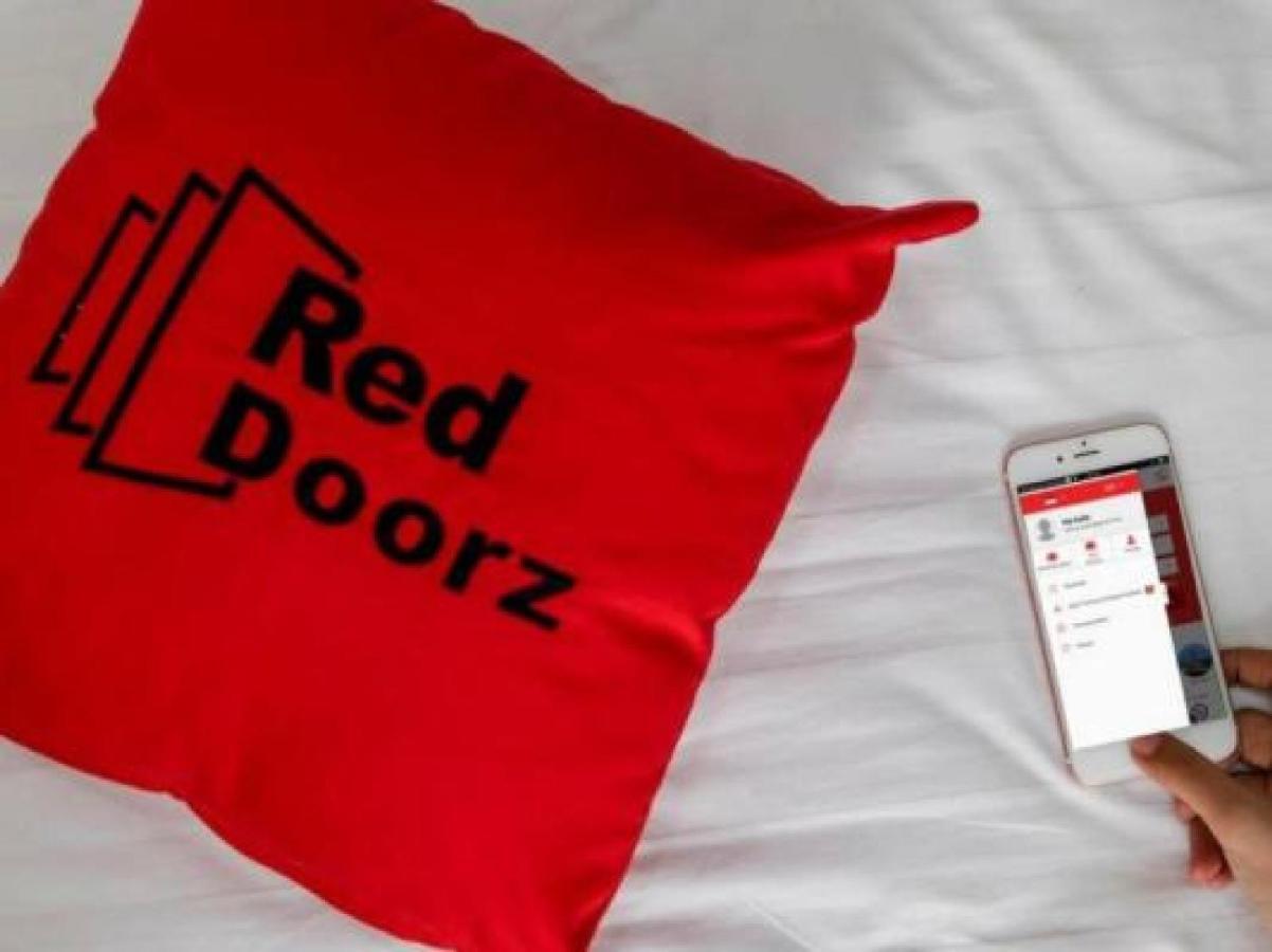 Reddoorz Plus Near Jambi Prima Mall Buitenkant foto